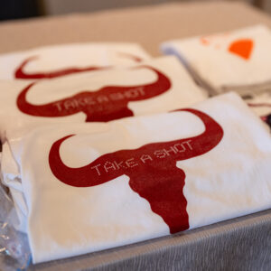 חולצת Take a Shot